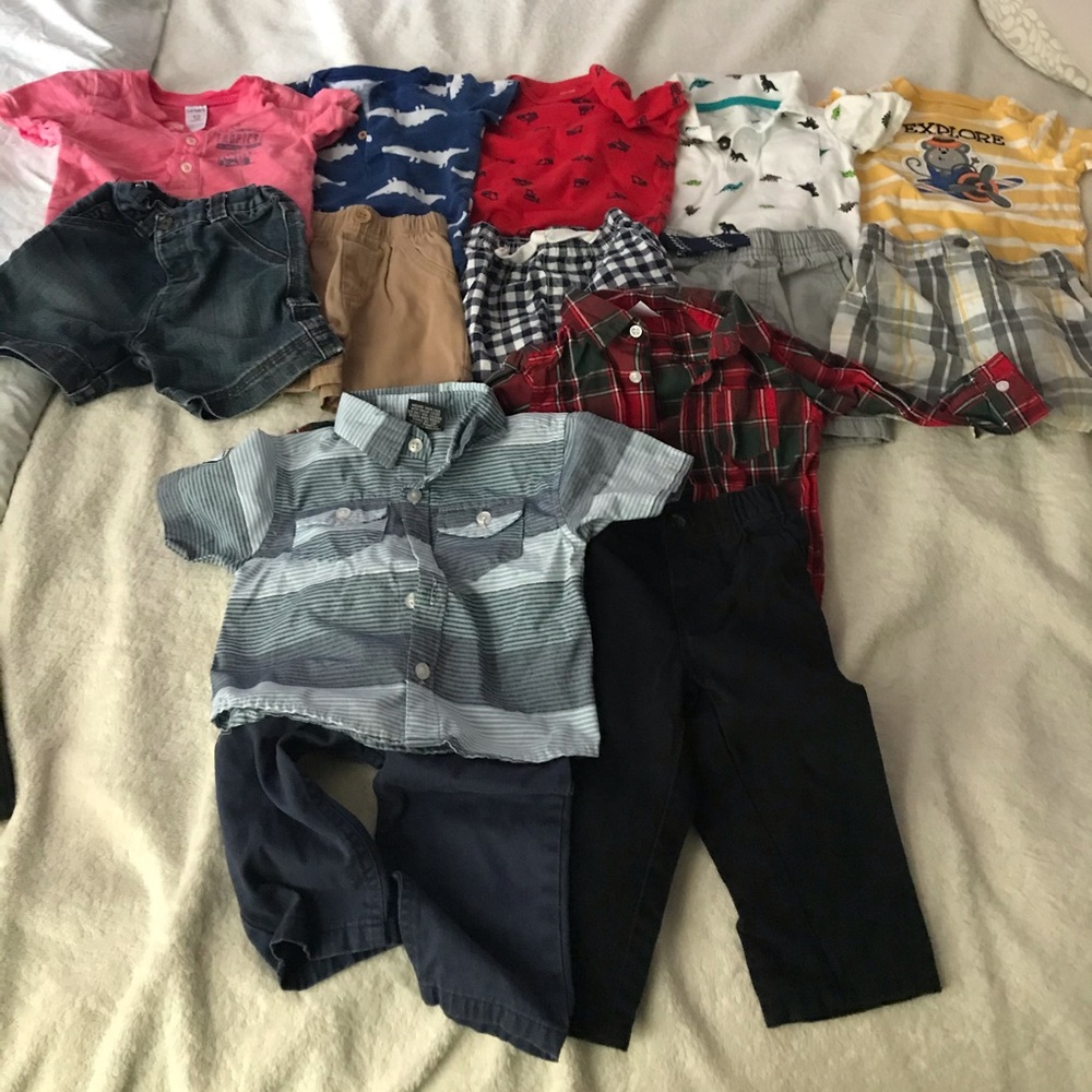 Lot of 7 matching outfits for 12 months